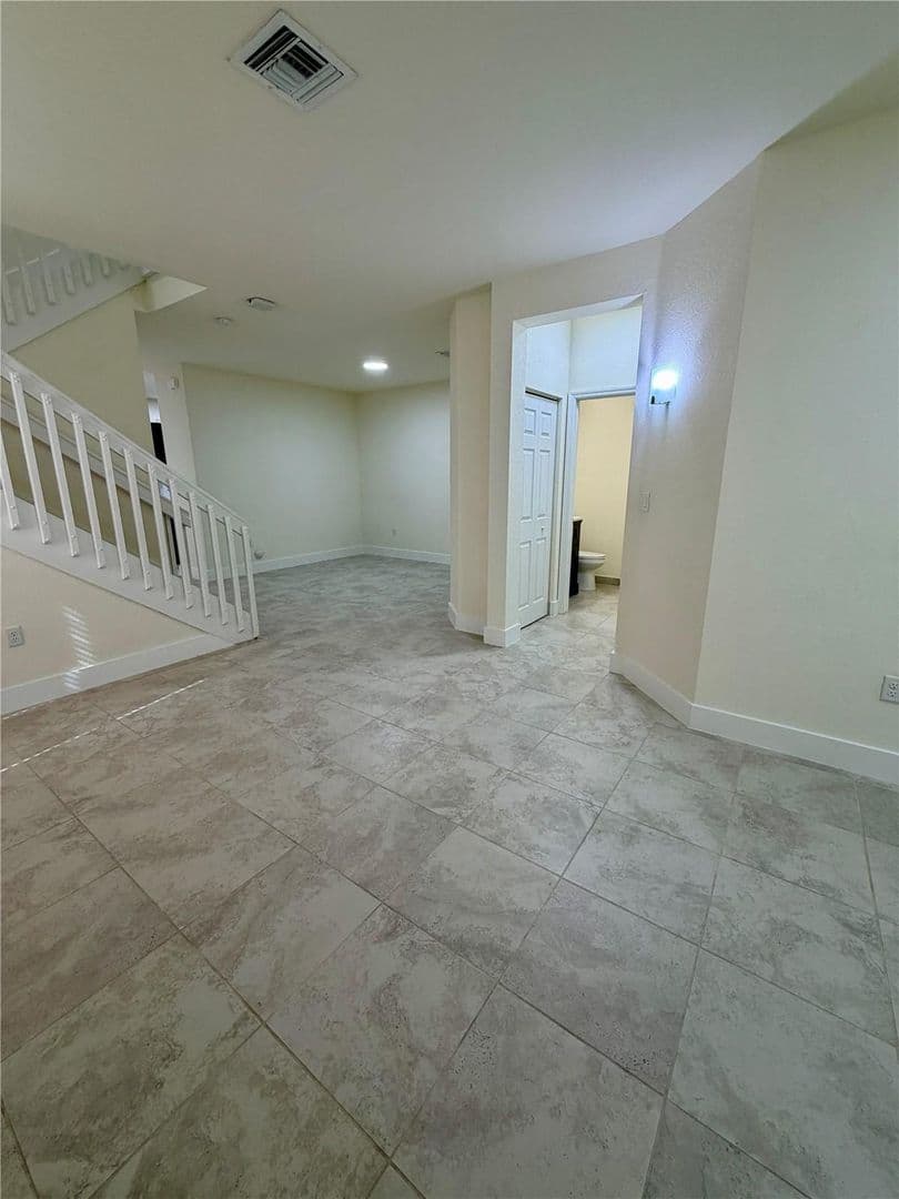 Davie House: 6561 N Anise Court