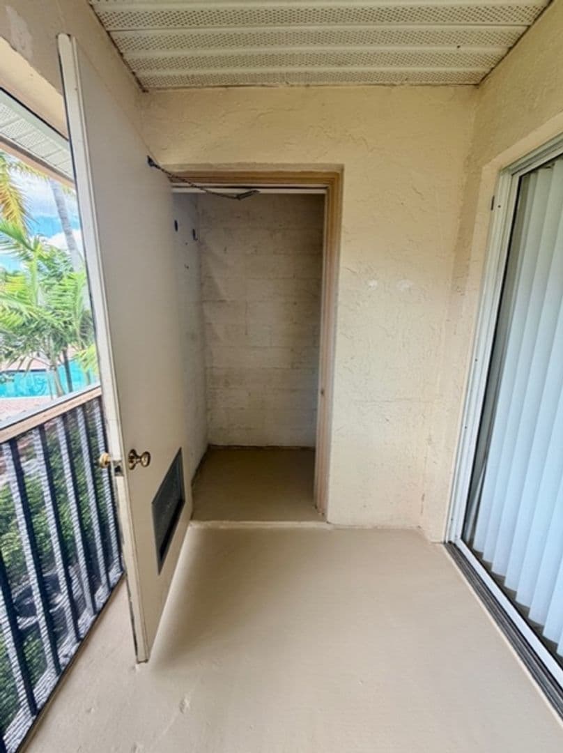 West Palm Beach Condo: 19216 Glenmoor Drive - 19216