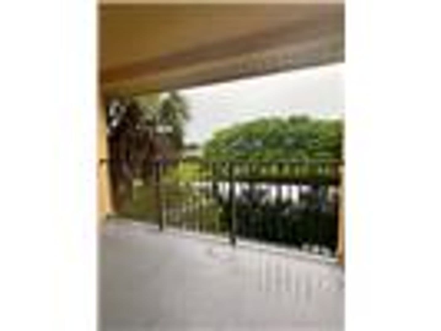 Sunrise Apartment: 9999 Summerbreeze Dr #615