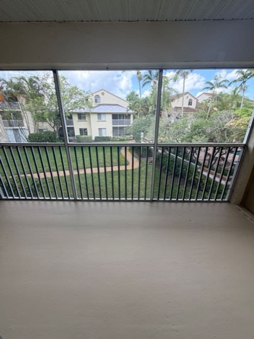 West Palm Beach Condo: 19216 Glenmoor Drive - 19216