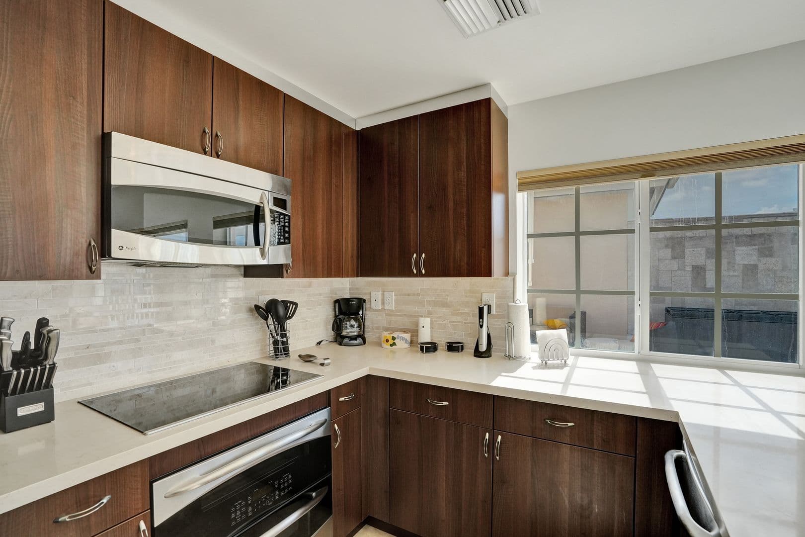 Deerfield Beach House: 1931 NE 2nd Street