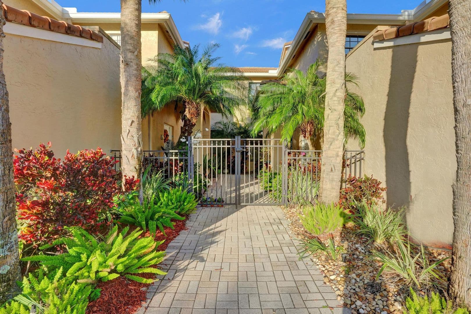 Boca Raton House: 6765 Montego Bay Blvd