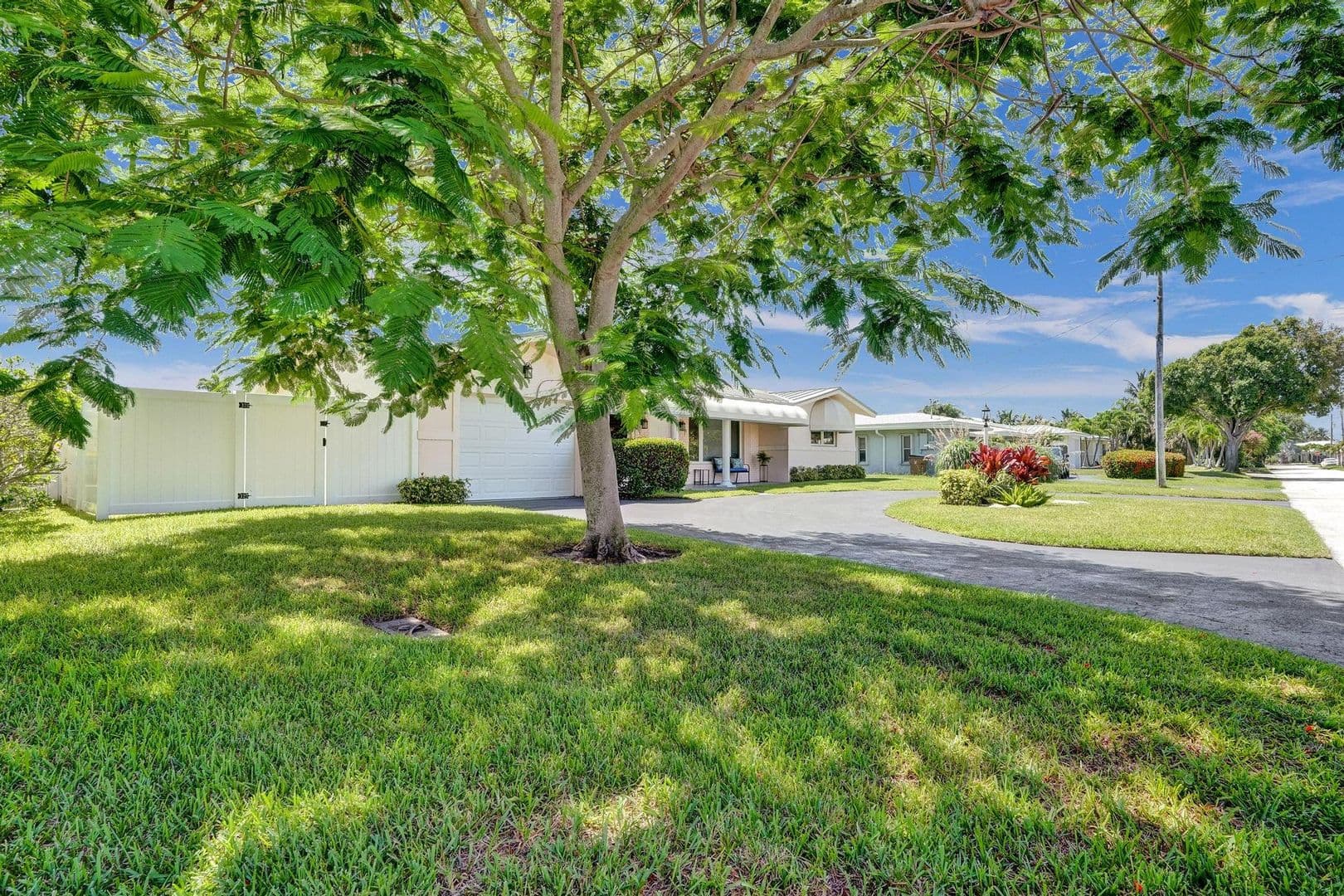 Deerfield Beach House: 1014 SE 14th Avenue