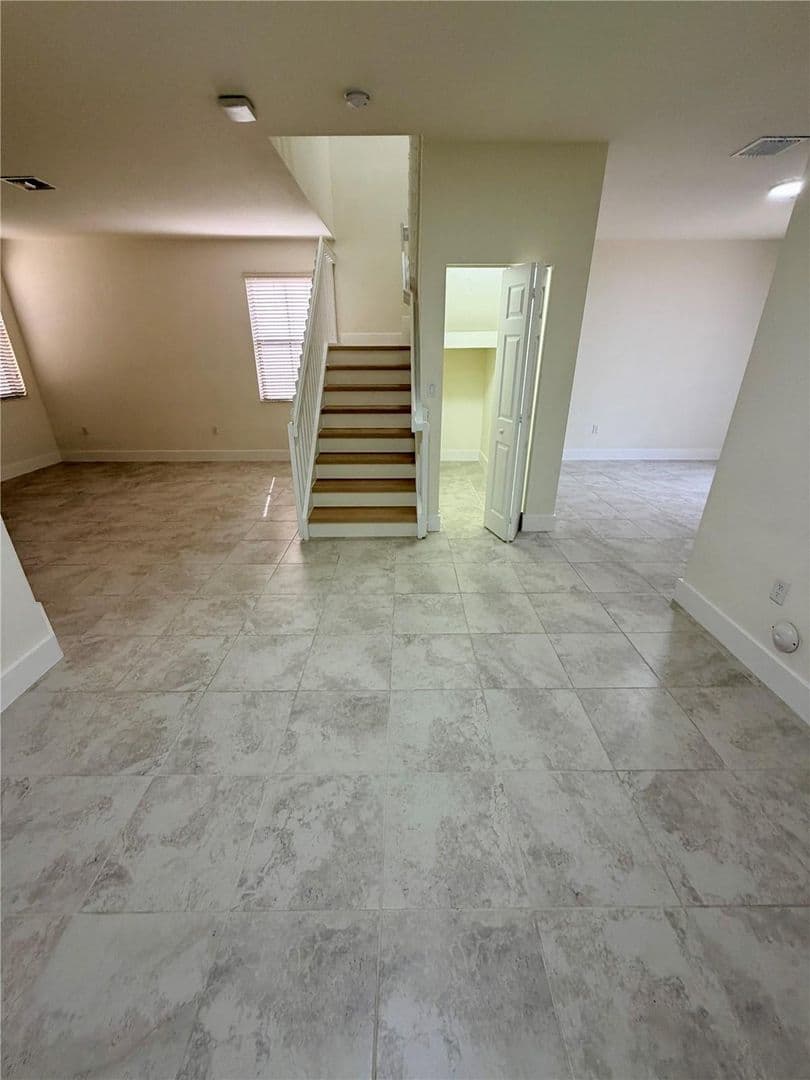 Davie House: 6561 N Anise Court