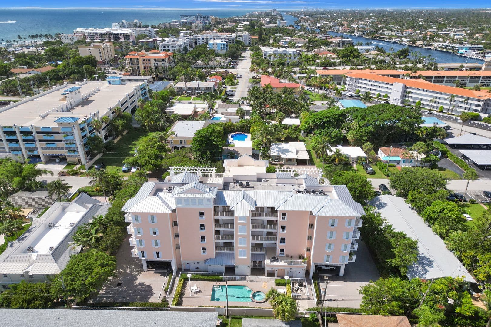 Deerfield Beach House: 1931 NE 2nd Street