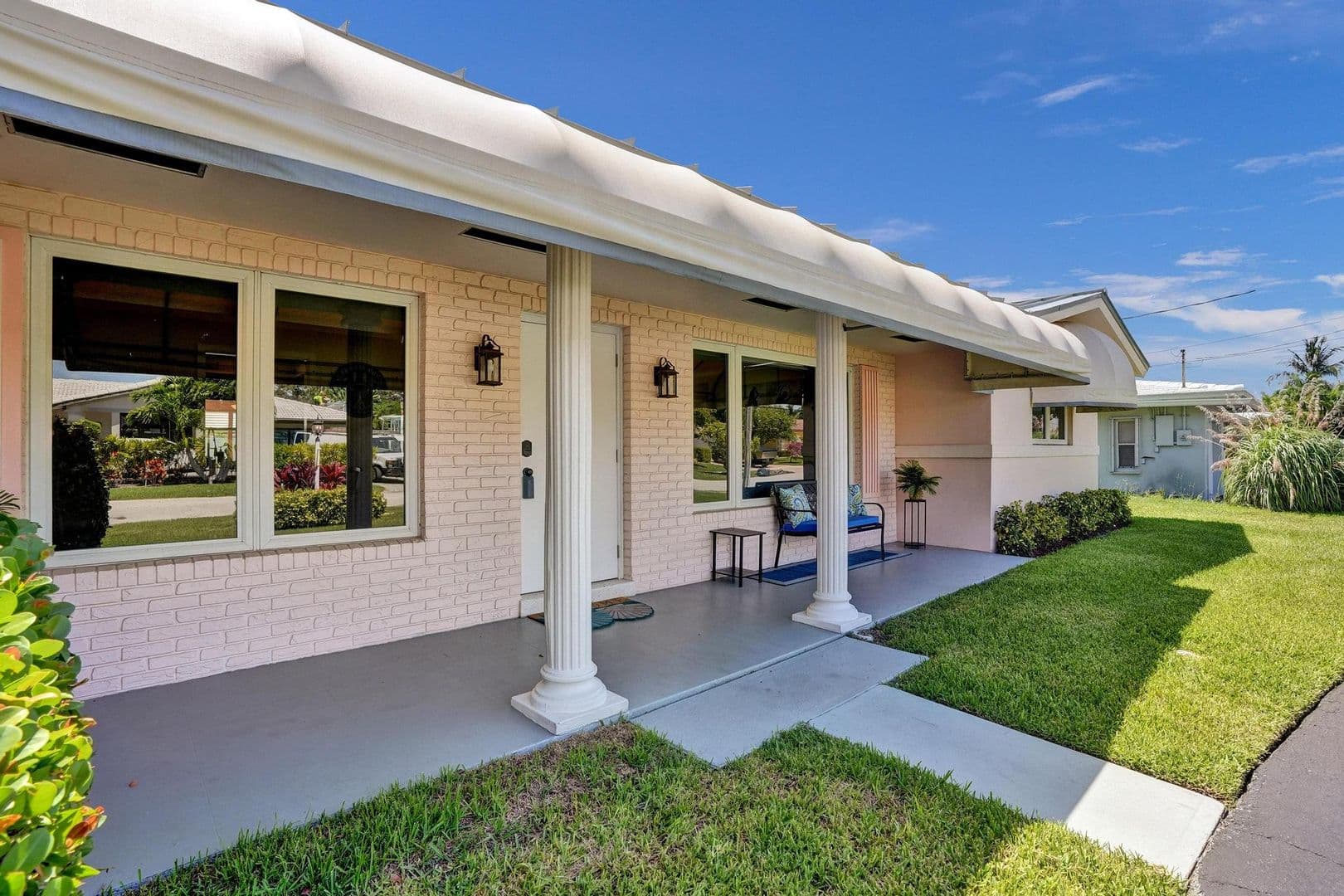 Deerfield Beach House: 1014 SE 14th Avenue