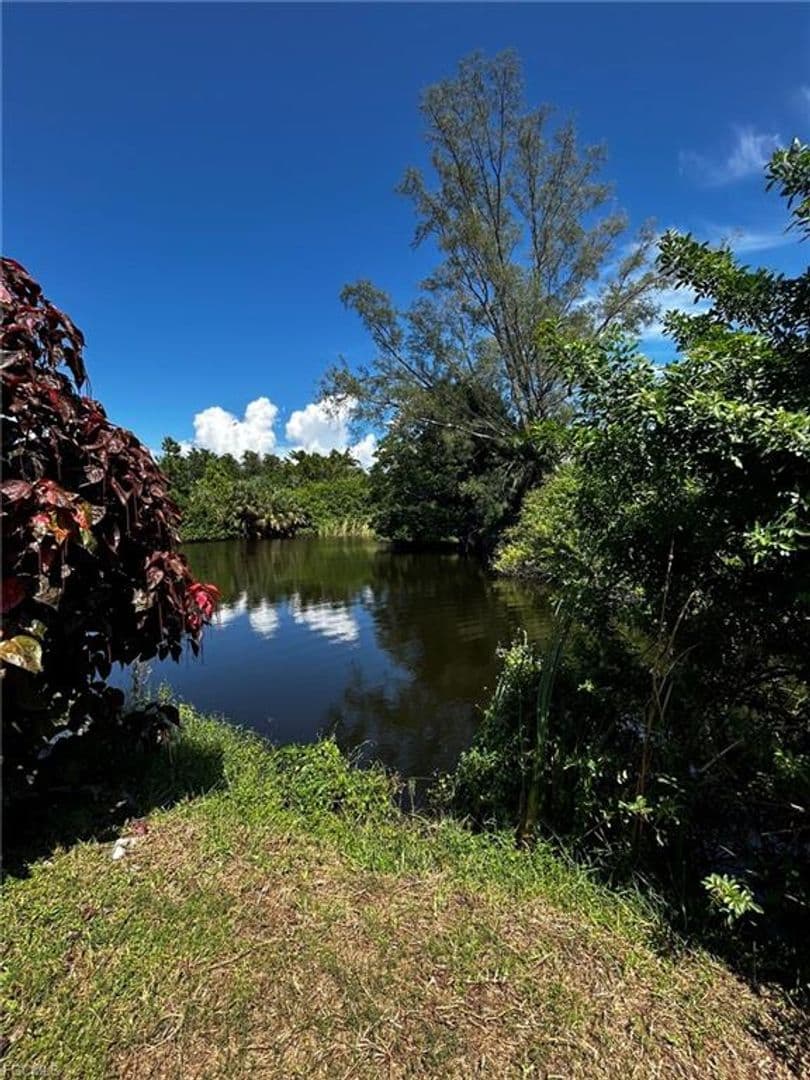 Bonita Springs House: 26186 Princess Ln
