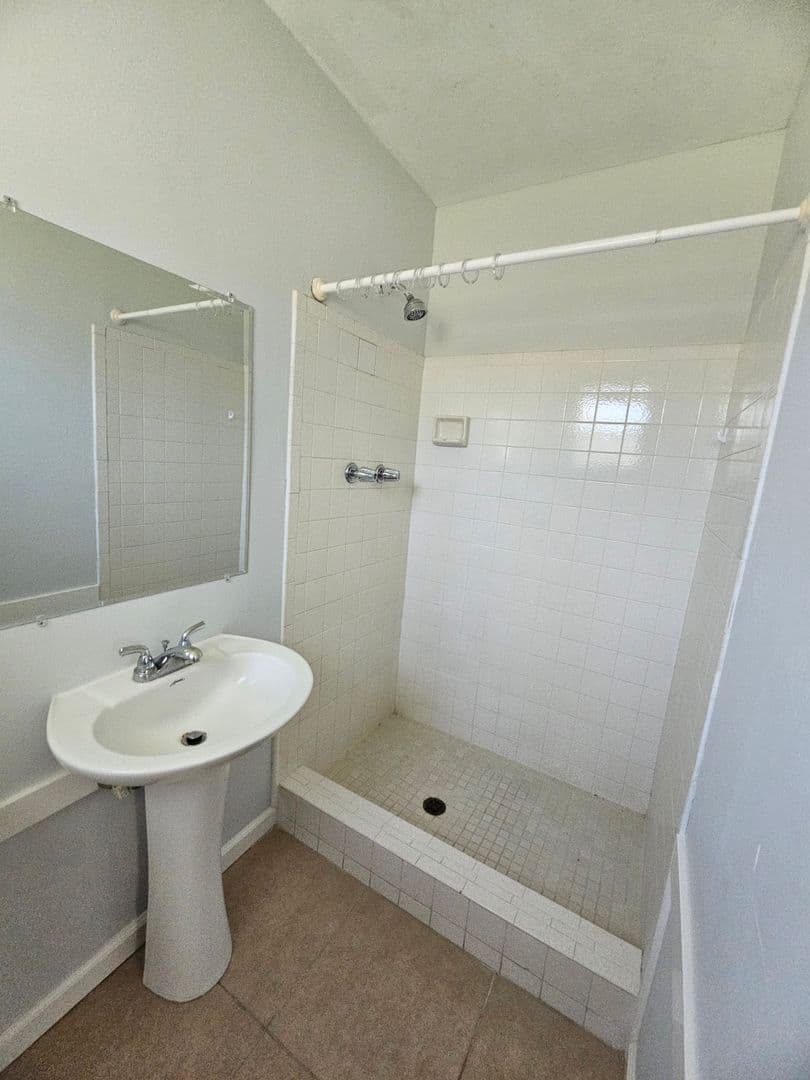 Ft. Myers Apartment: 14621 McGregor Blvd.