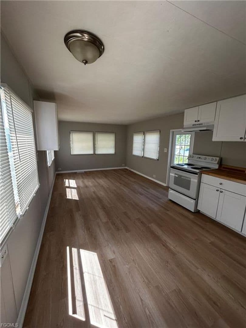 Bonita Springs House: 26186 Princess Ln