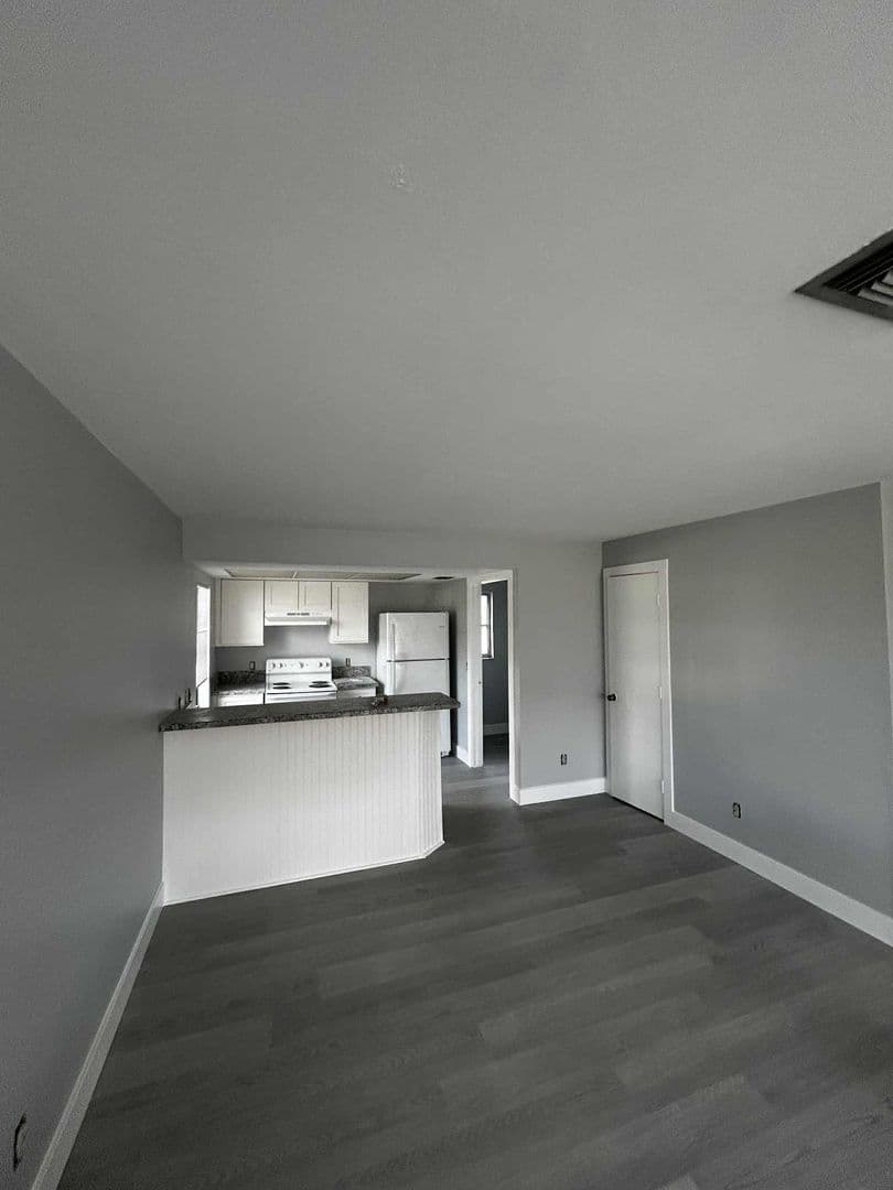 Cape Coral Apartment: 2829 Santa Barbara Blvd