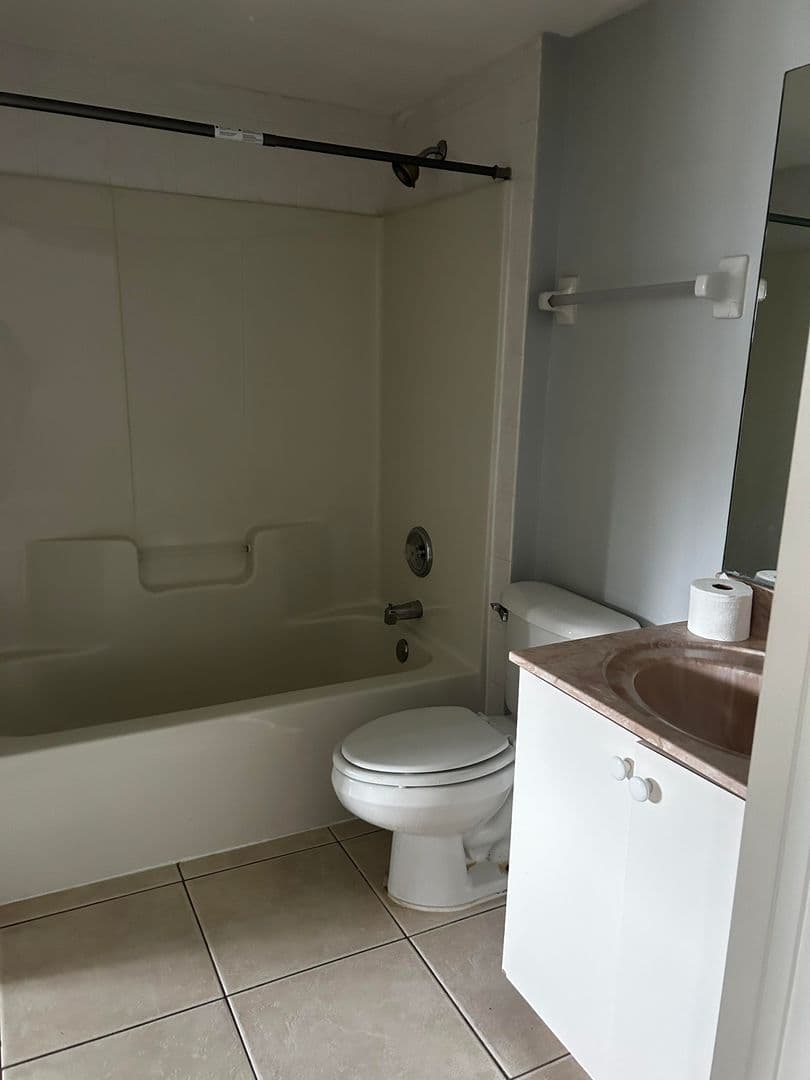 Cape Coral Apartment: 4023-4029 Skyline Blvd