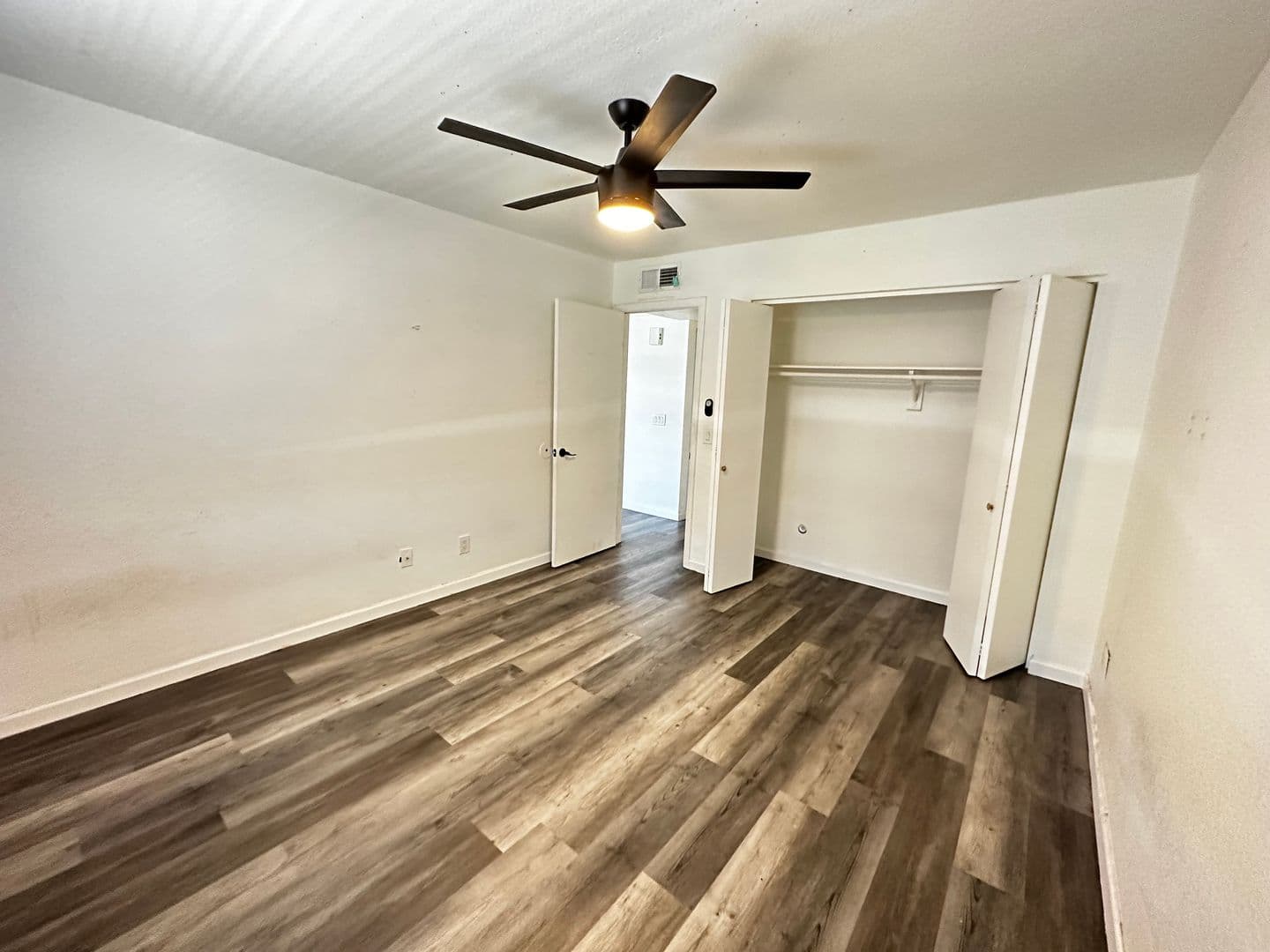 Phoenix Apartment: 2006 N 51st St