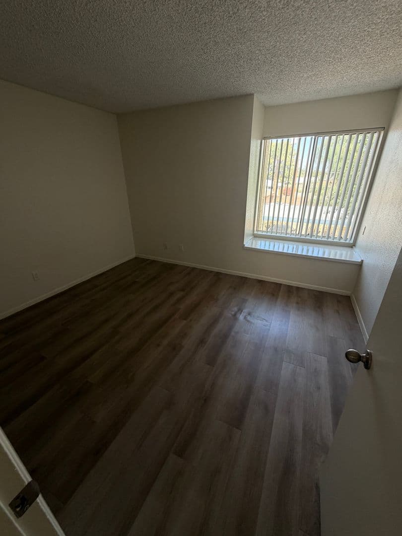 Tempe Apartment: 1201 S McClintock Dr