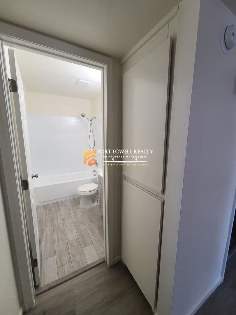 Youngtown Apartment: 11350 W Tennessee Ave Unit 21