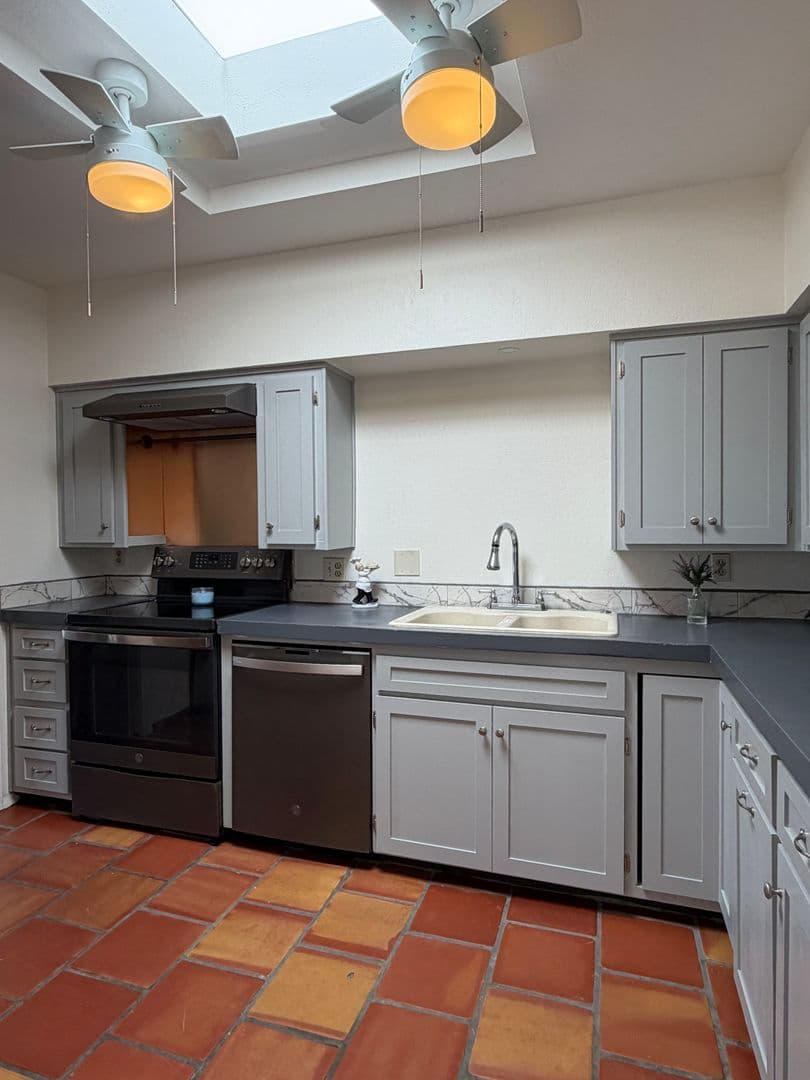 Tucson Townhome: 5213 N. Tigua Dr