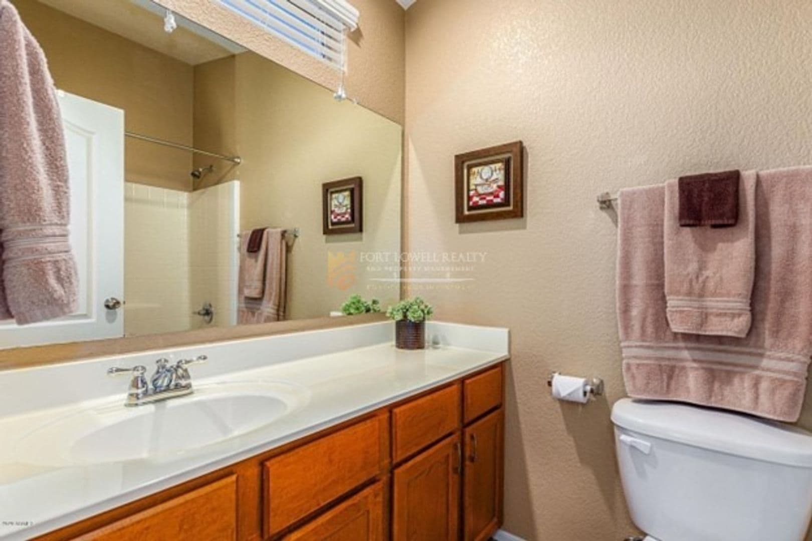 Goodyear Townhome: 458 N 168th Lane