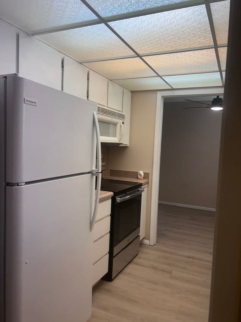 Sun City House: 13720 N 98th Ave Unit E