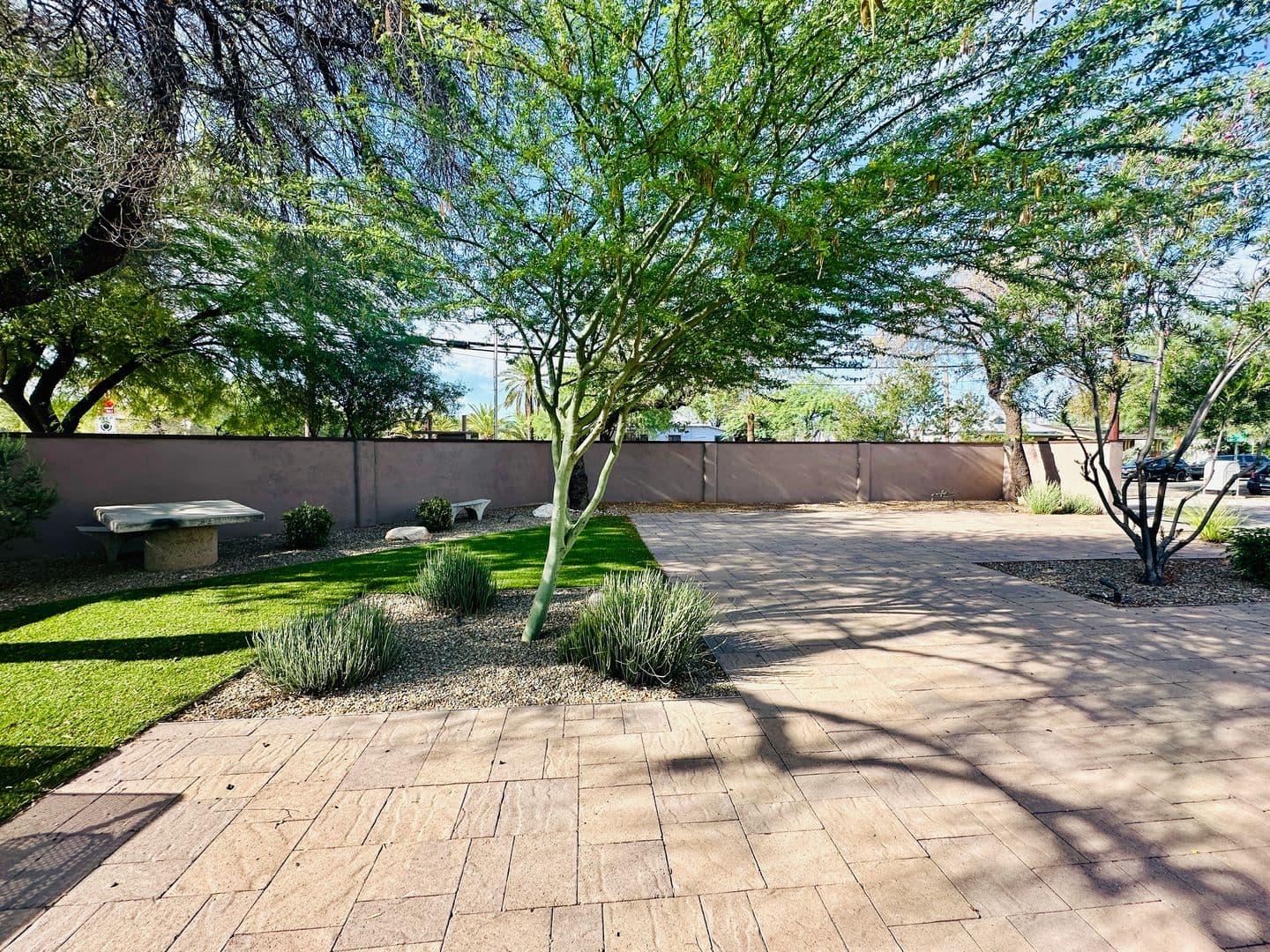 Tucson Apartment: 435 E 18th St