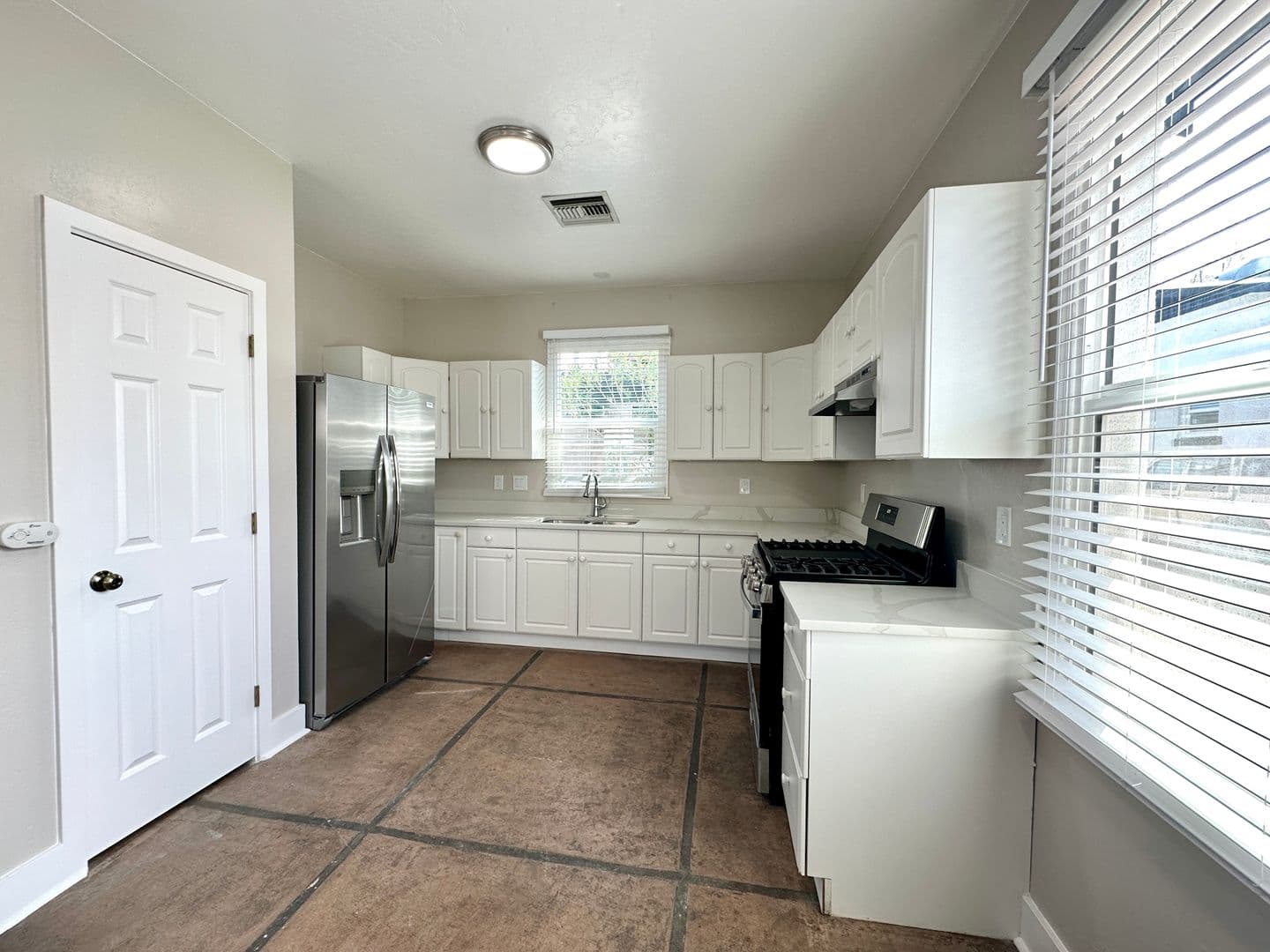 Tucson Apartment: 1142 E 9th St