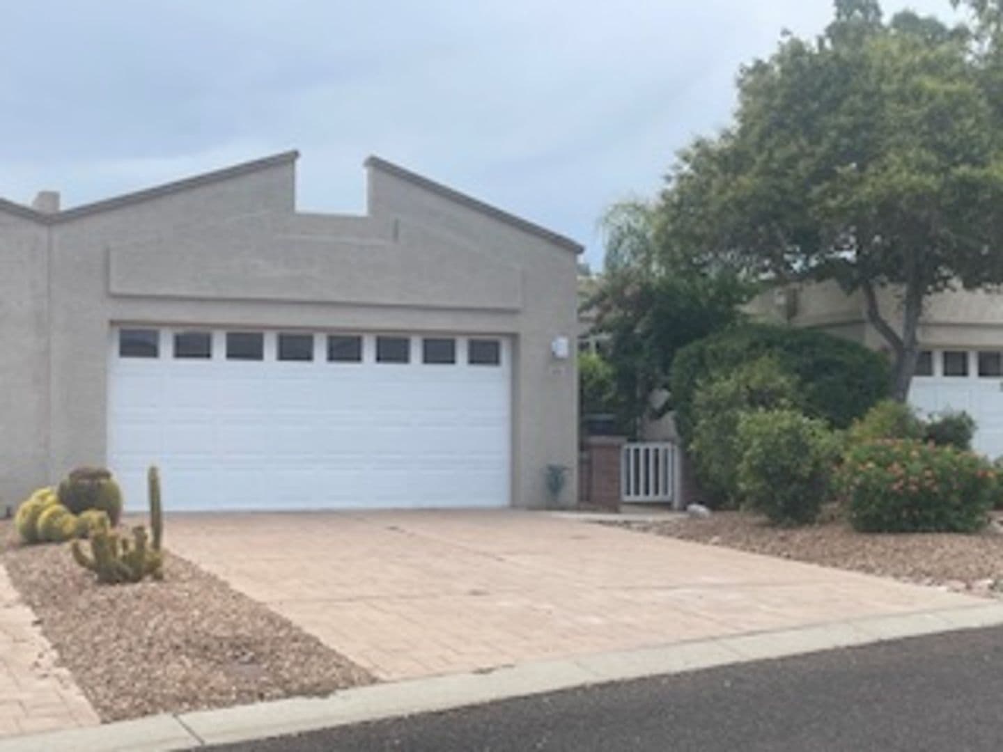 Tucson Townhome: 8601 N Johnny Miller Dr