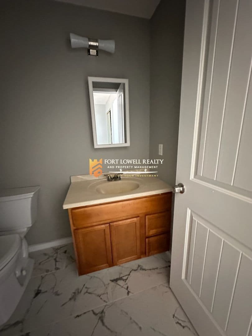 Phoenix Apartment: 2632-2634 N 29th Pl
