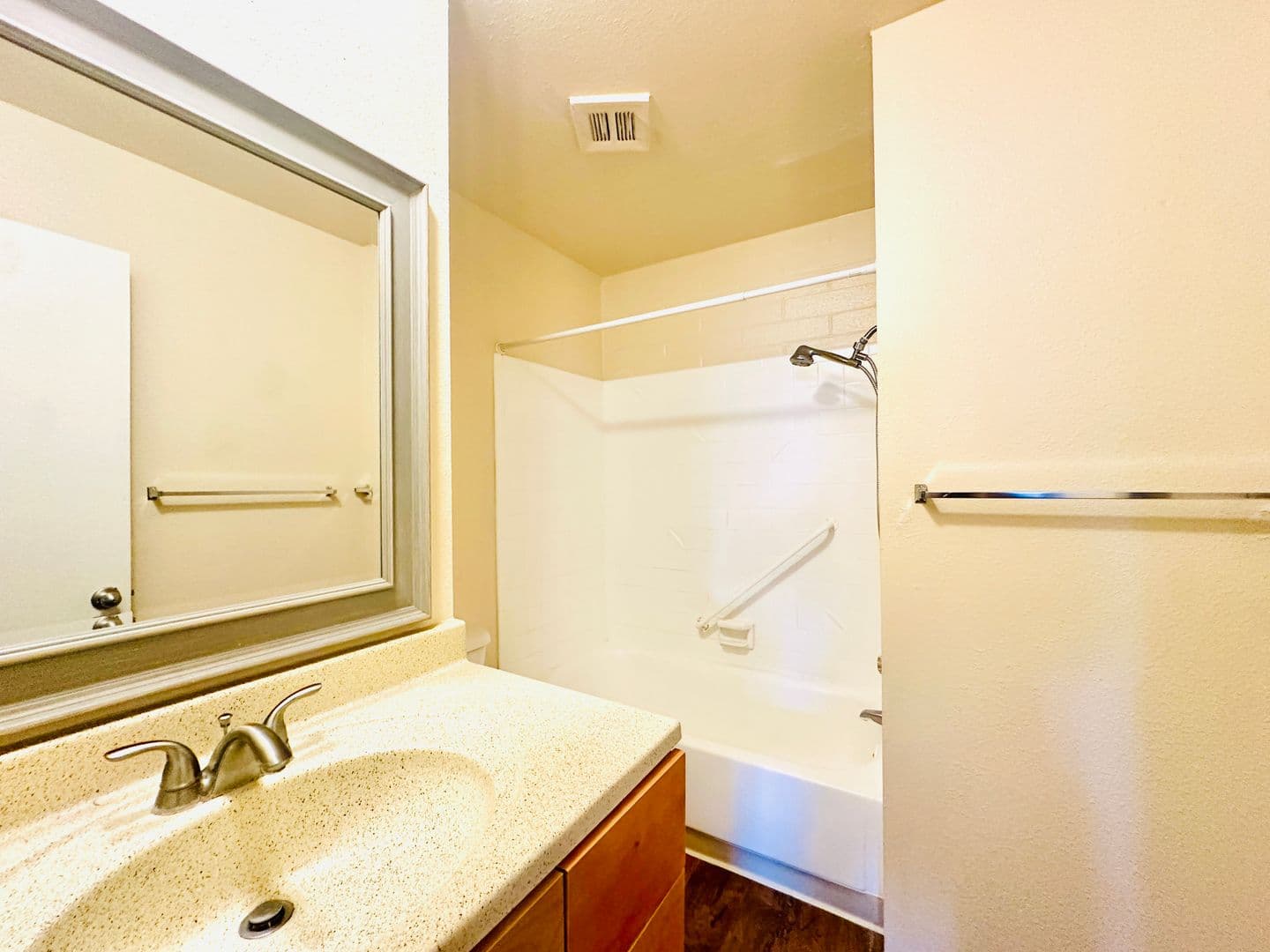 Tucson Apartment: 8750 E Cooper St