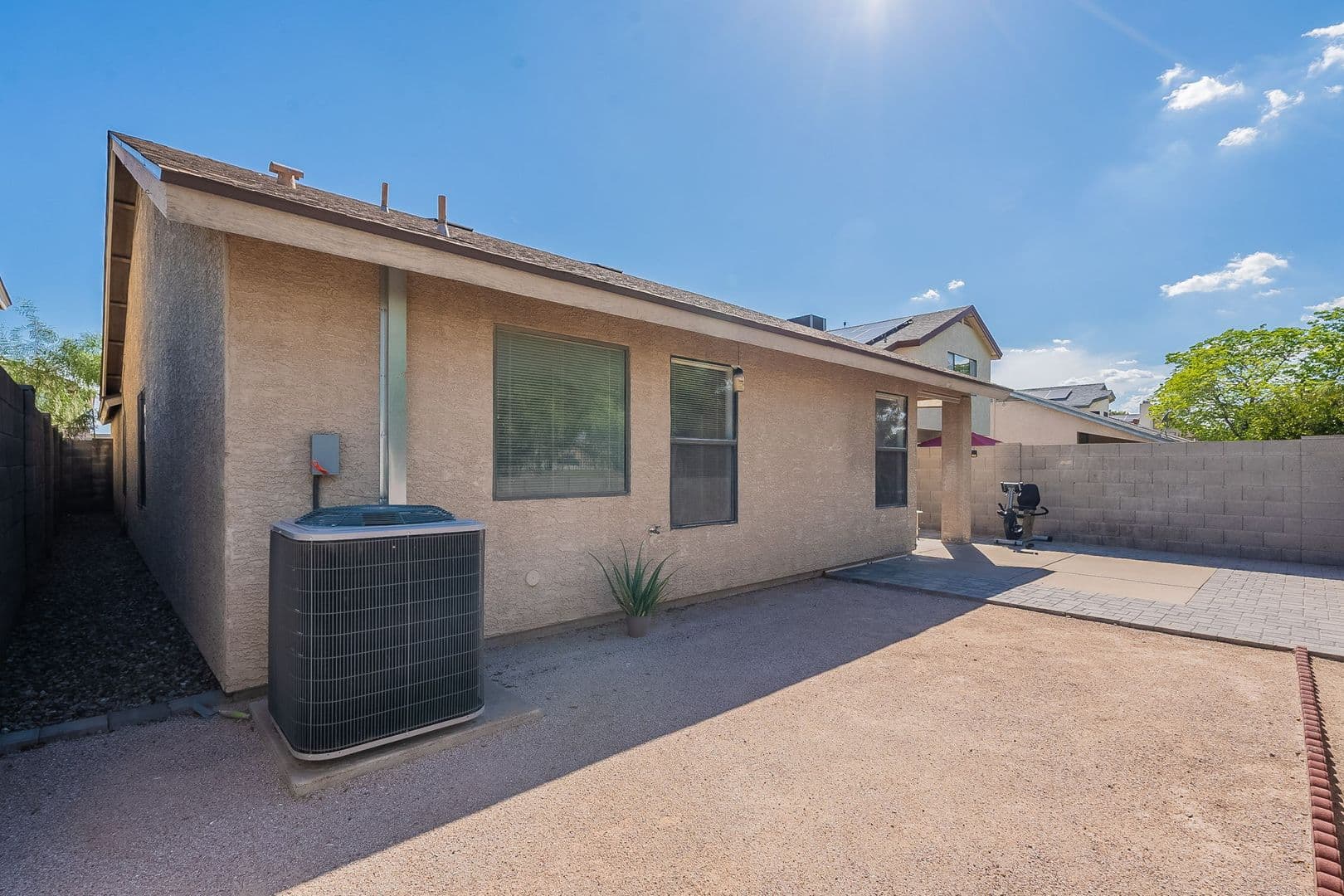 Phoenix House: 766 E Rosemonte Dr