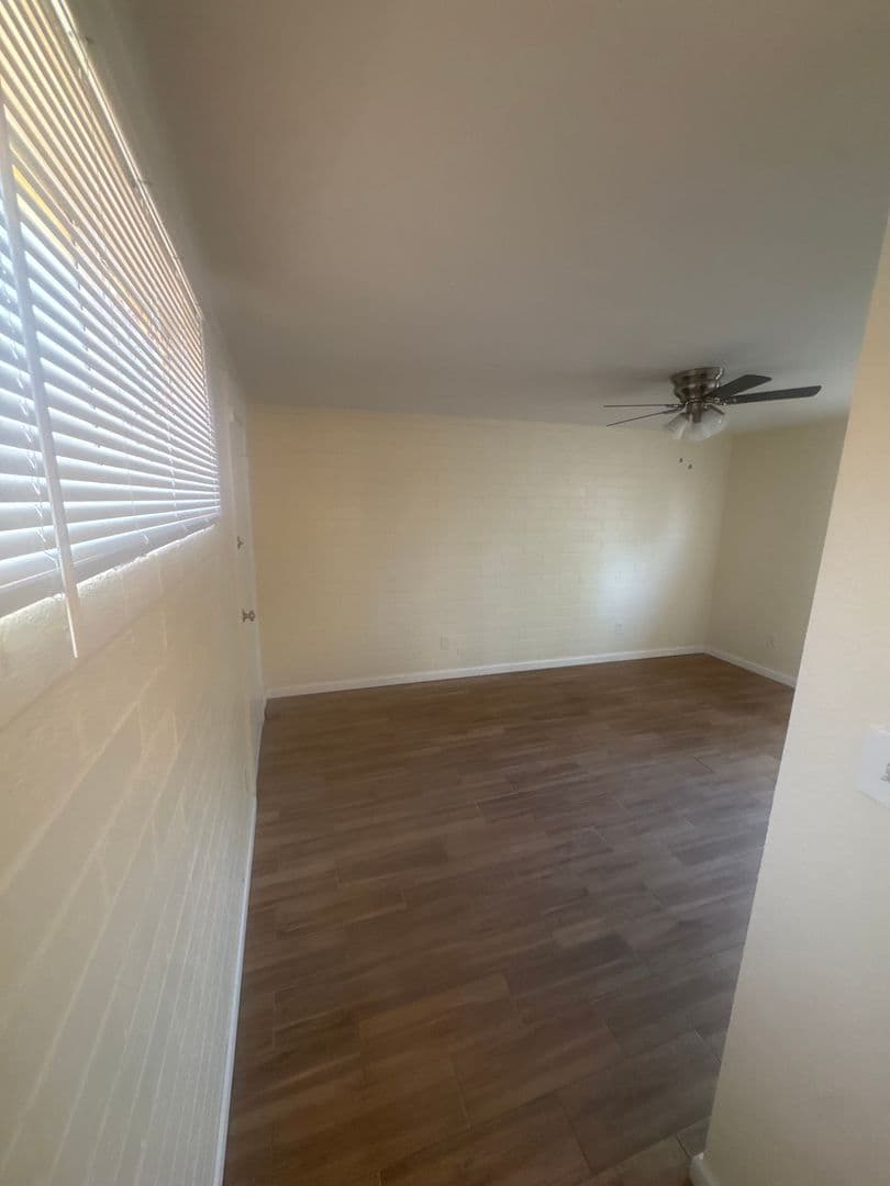 Phoenix House: 2746 W Glenrosa Ave