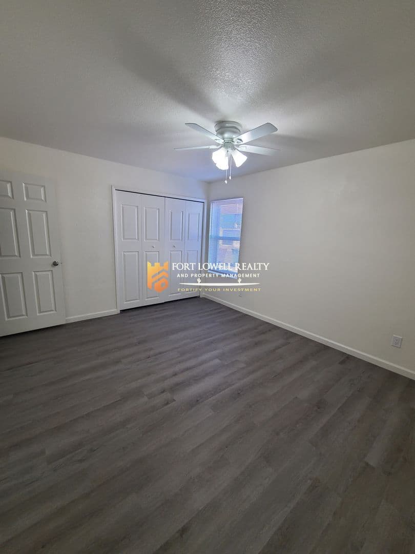 Youngtown Apartment: 11350 W Tennessee Ave Unit 21