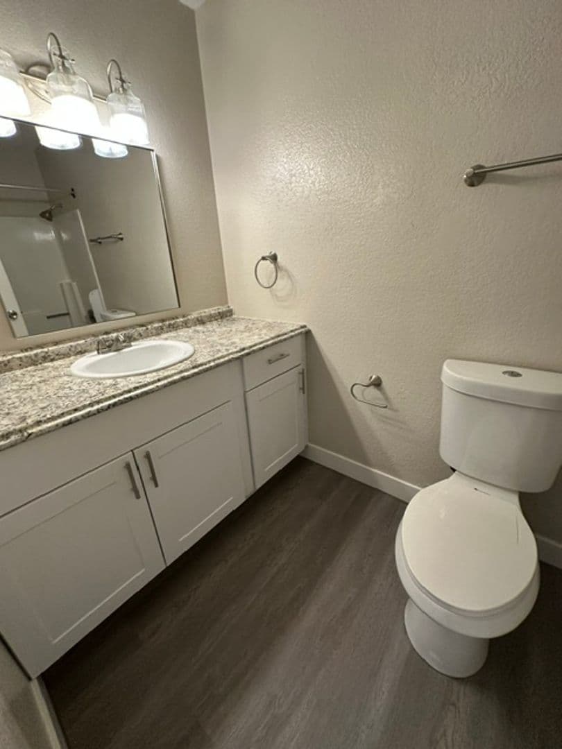 Mesa Apartment: 260 W 8th Ave Unit 223