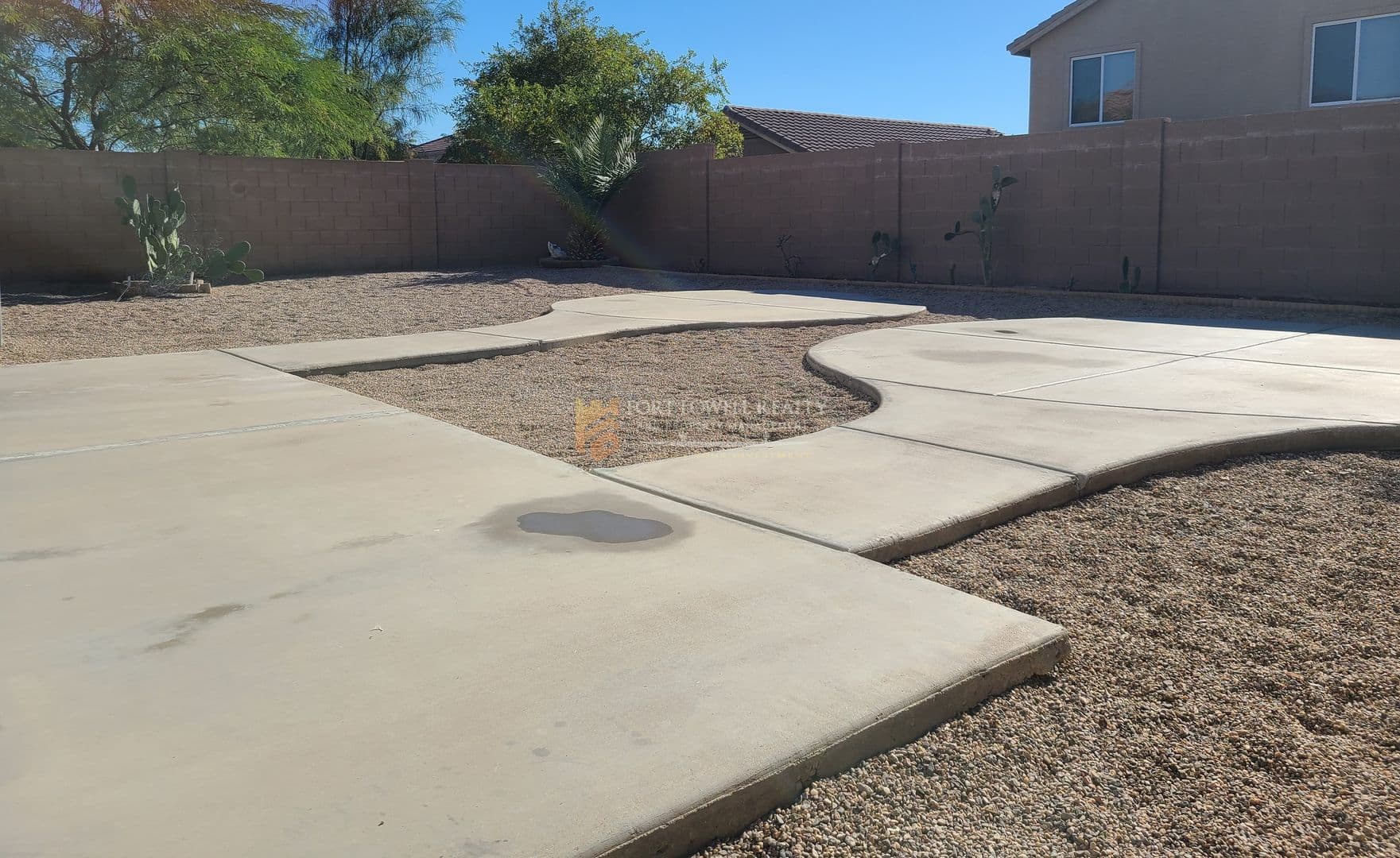 Buckeye House: 22263 W Shadow Dr