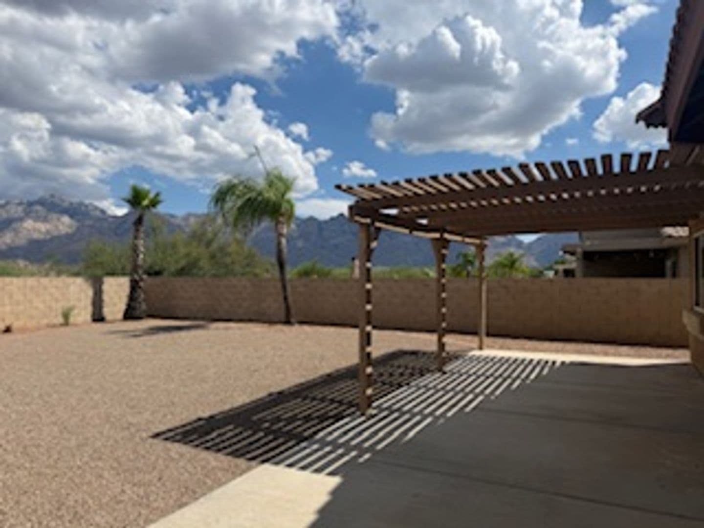 Oro Valley House: 13242 N Lost Artifact Lane