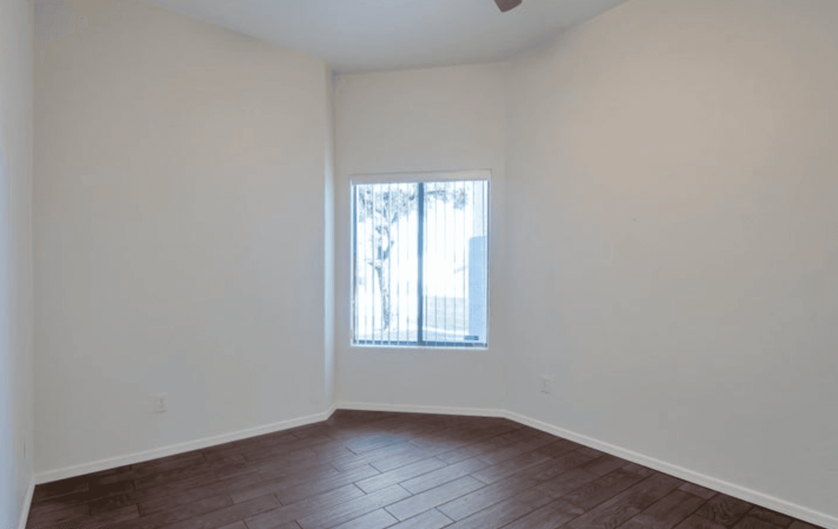 Tucson House: 355 W Greys Rd