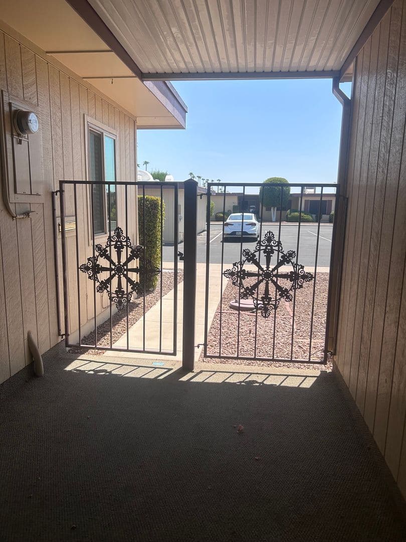 Sun City House: 13720 N 98th Ave Unit E