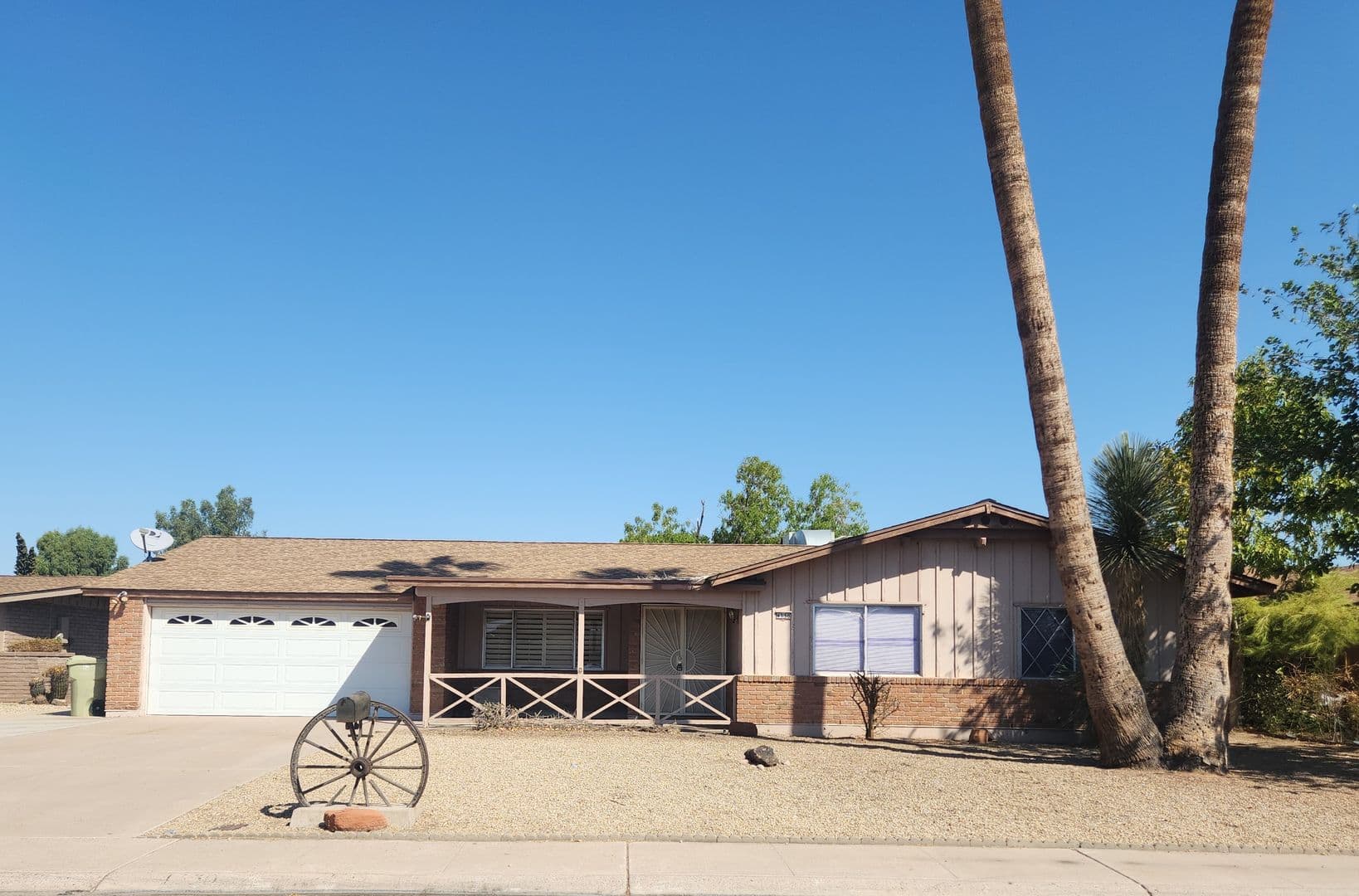 Glendale House: 4330 W Royal Palm Rd