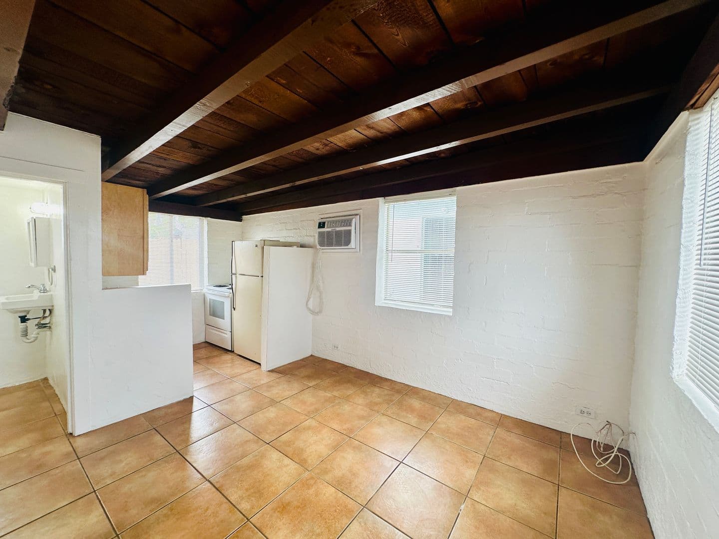 Tucson Apartment: 250 W Laguna St