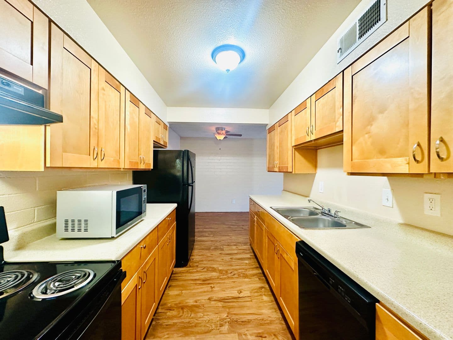 Tucson Apartment: 8750 E Cooper St