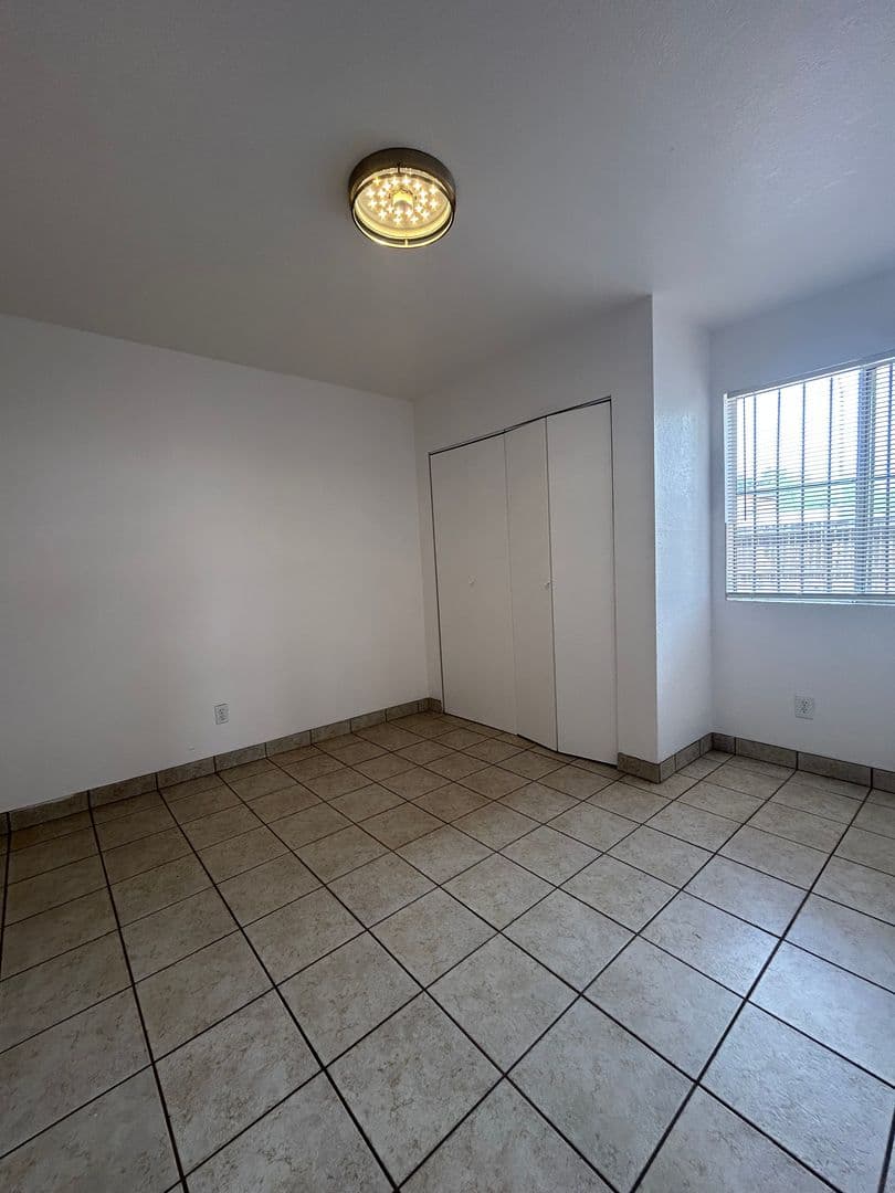 Tucson Apartment: 2763 N Edith Blvd