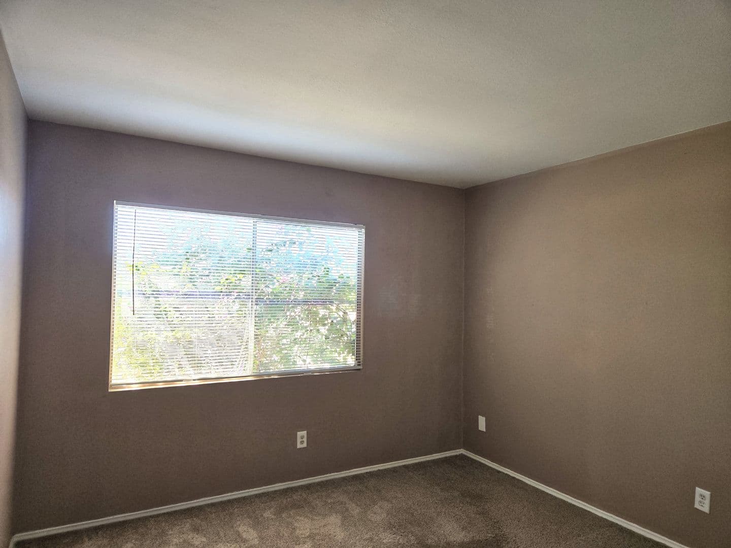 Glendale House: 4330 W Royal Palm Rd