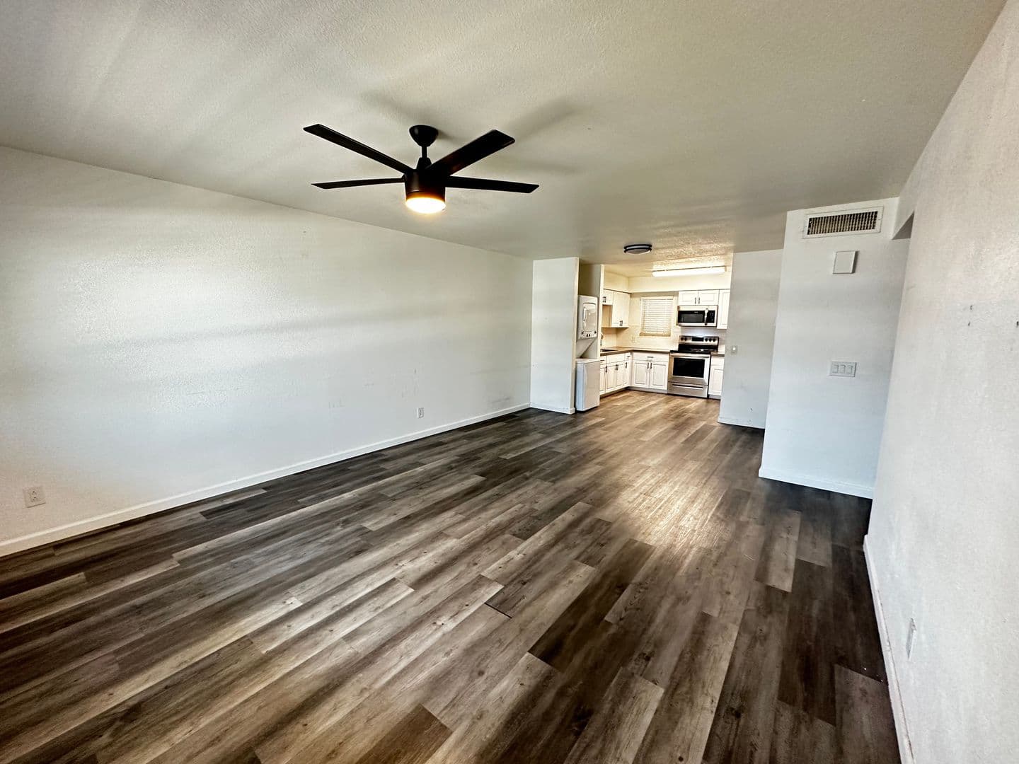 Phoenix Apartment: 2006 N 51st St
