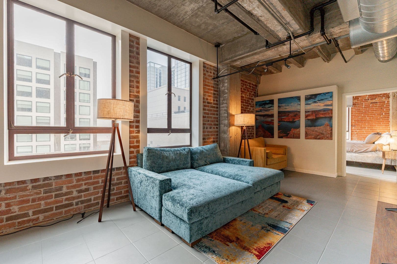 Phoenix House: 114 W Adam St Unit 301