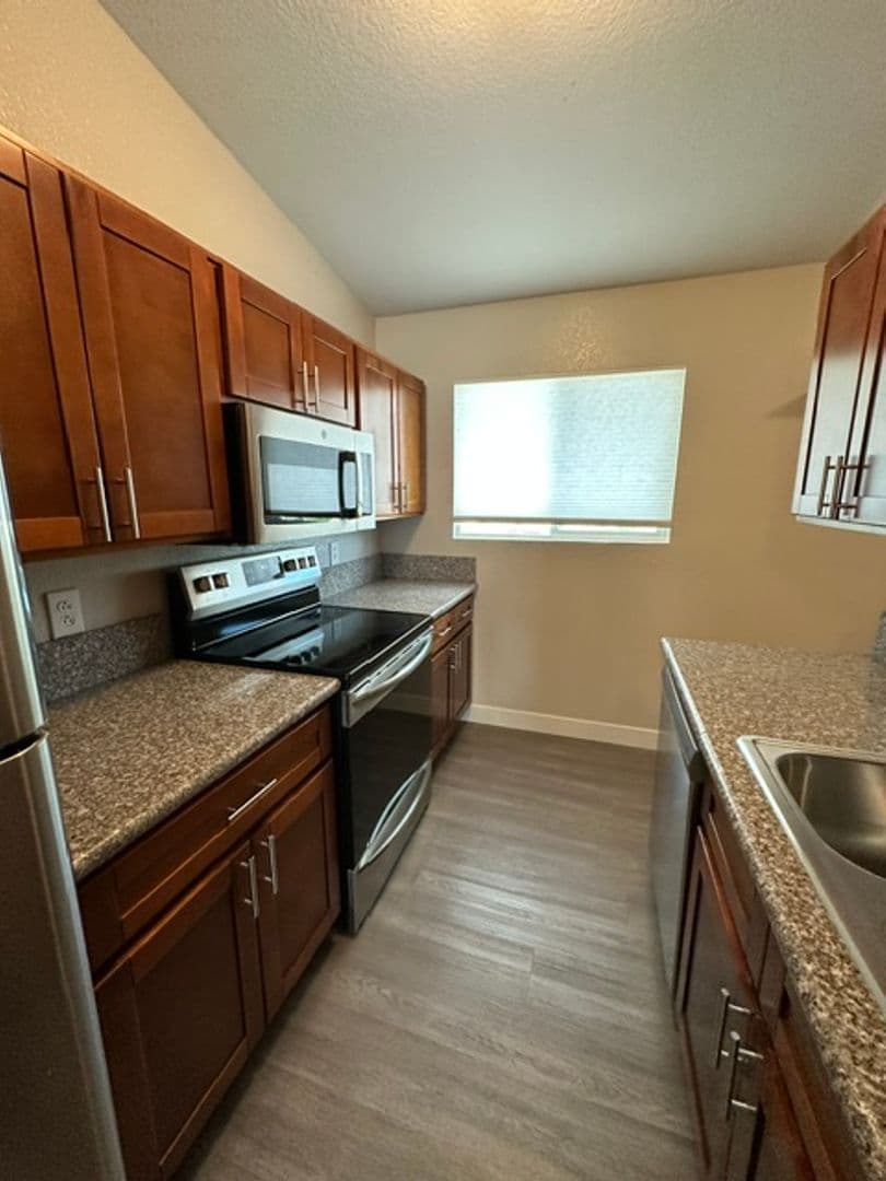 Mesa Apartment: 260 W 8th Ave Unit 223