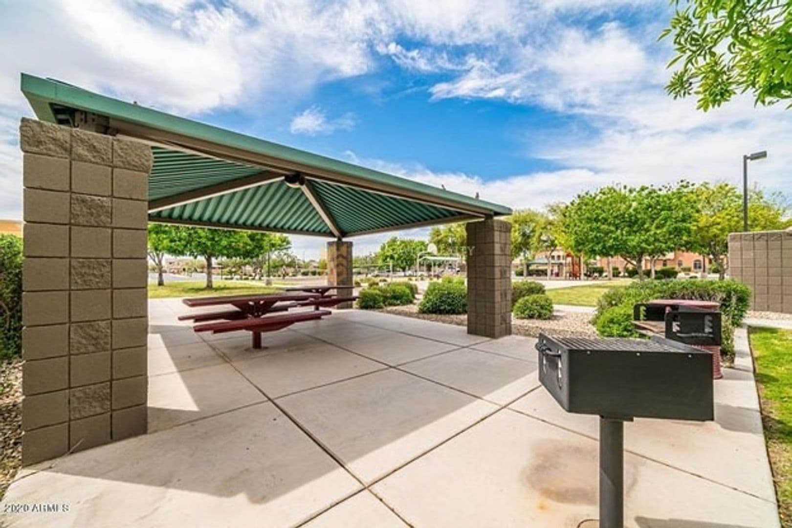 Goodyear Townhome: 458 N 168th Lane