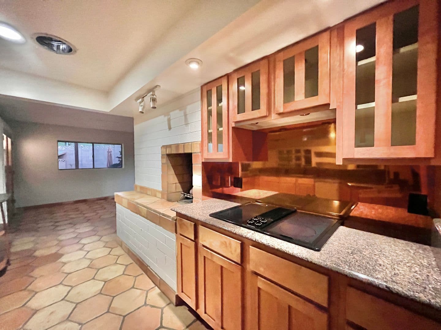 Phoenix House: 1741 E Mountain View Rd