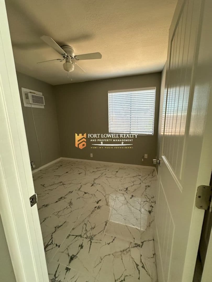 Phoenix Apartment: 2632-2634 N 29th Pl