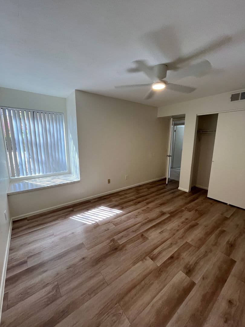 Tempe Apartment: 1201 S McClintock Dr