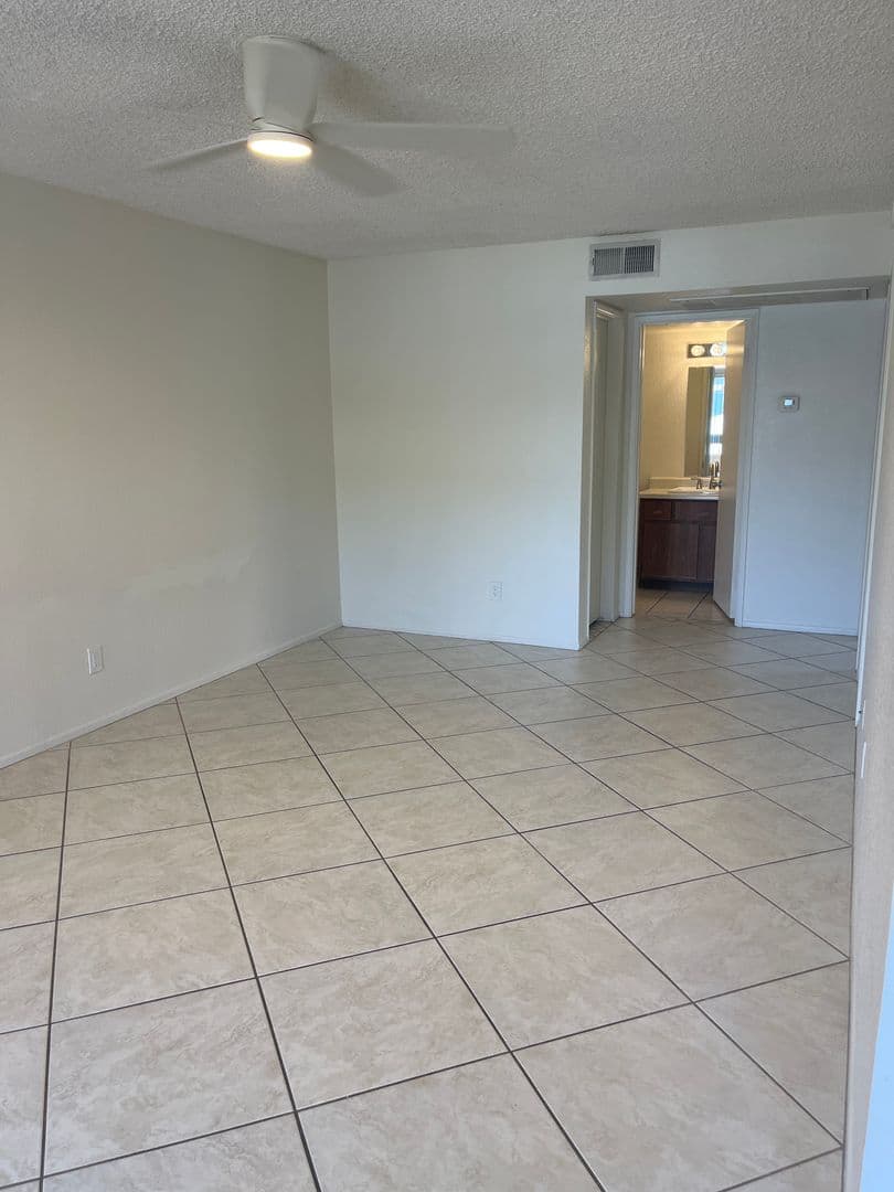 Tempe Apartment: 1201 S McClintock Dr