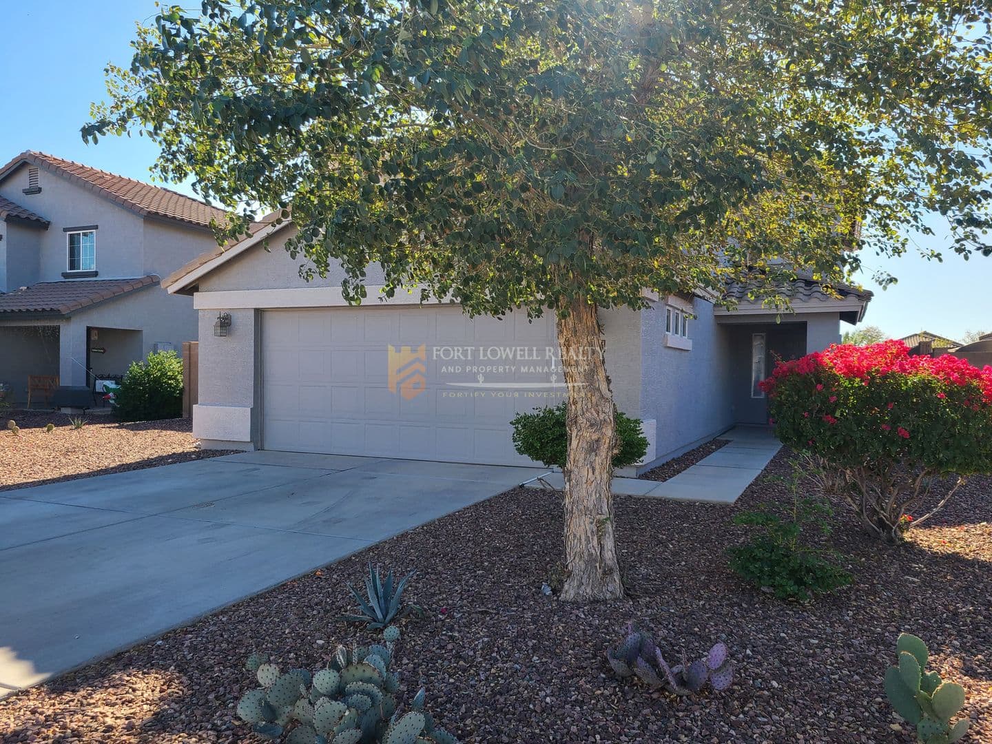 Buckeye House: 22263 W Shadow Dr
