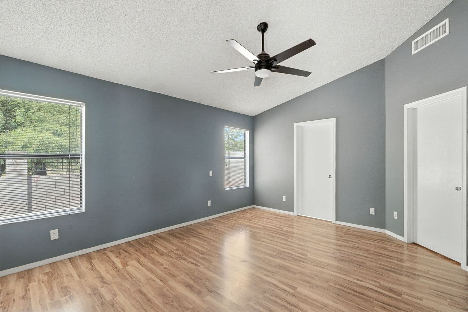 Phoenix House: 766 E Rosemonte Dr
