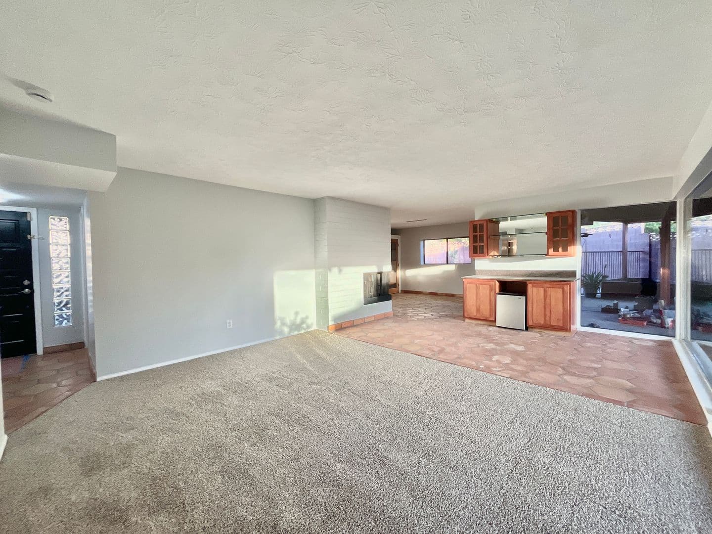 Phoenix House: 1741 E Mountain View Rd